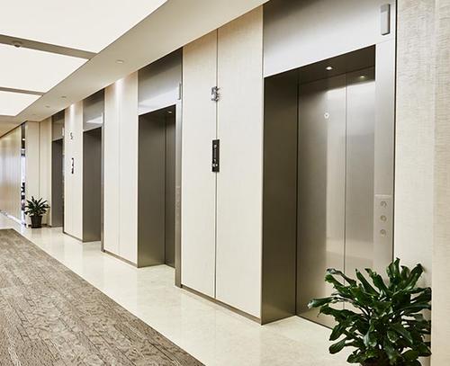 兴义电梯公司讲解电梯防护门的安全措施