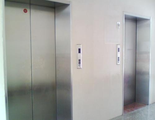 兴义电梯公司讲解电梯层门都有哪些要求